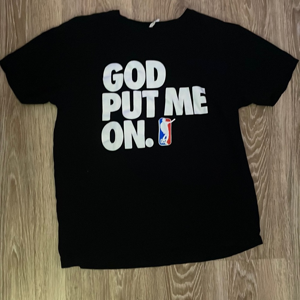 God put me on t-shirt size:large